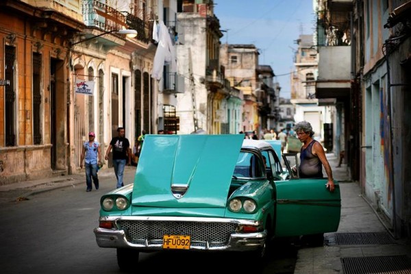 cubaOldCar