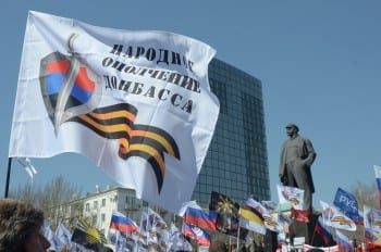 Donbass Militia at rally on April 6, 2014 / CopyLeft/CC/Andrew Butko.