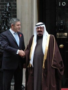 British PM Gordon Brown doing the obligatory sucking up to King Abdullah in London (October 2007). 