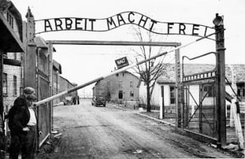 auschwitz-ArbeitGate1945