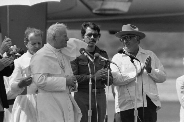 04 Mar 1983, Managua, Nicaragua --- Pope arrived for a one-day visit. Image by © Bettmann/CORBIS