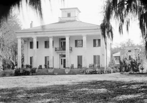 A Hollywoodesque mansion, not in Georgia, as in Gone with the Wind, but in Mississippi. The white oligarchy lived well and aimed to keep that way of life by any means necessary. 