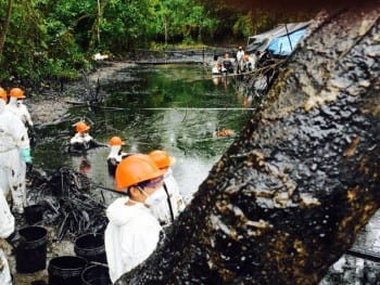 Cleaning Amazon oil spill